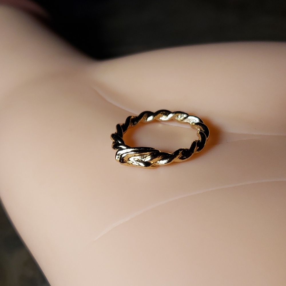 BRAND NEW RING SIZE 4.5 - Picture 3 of 3